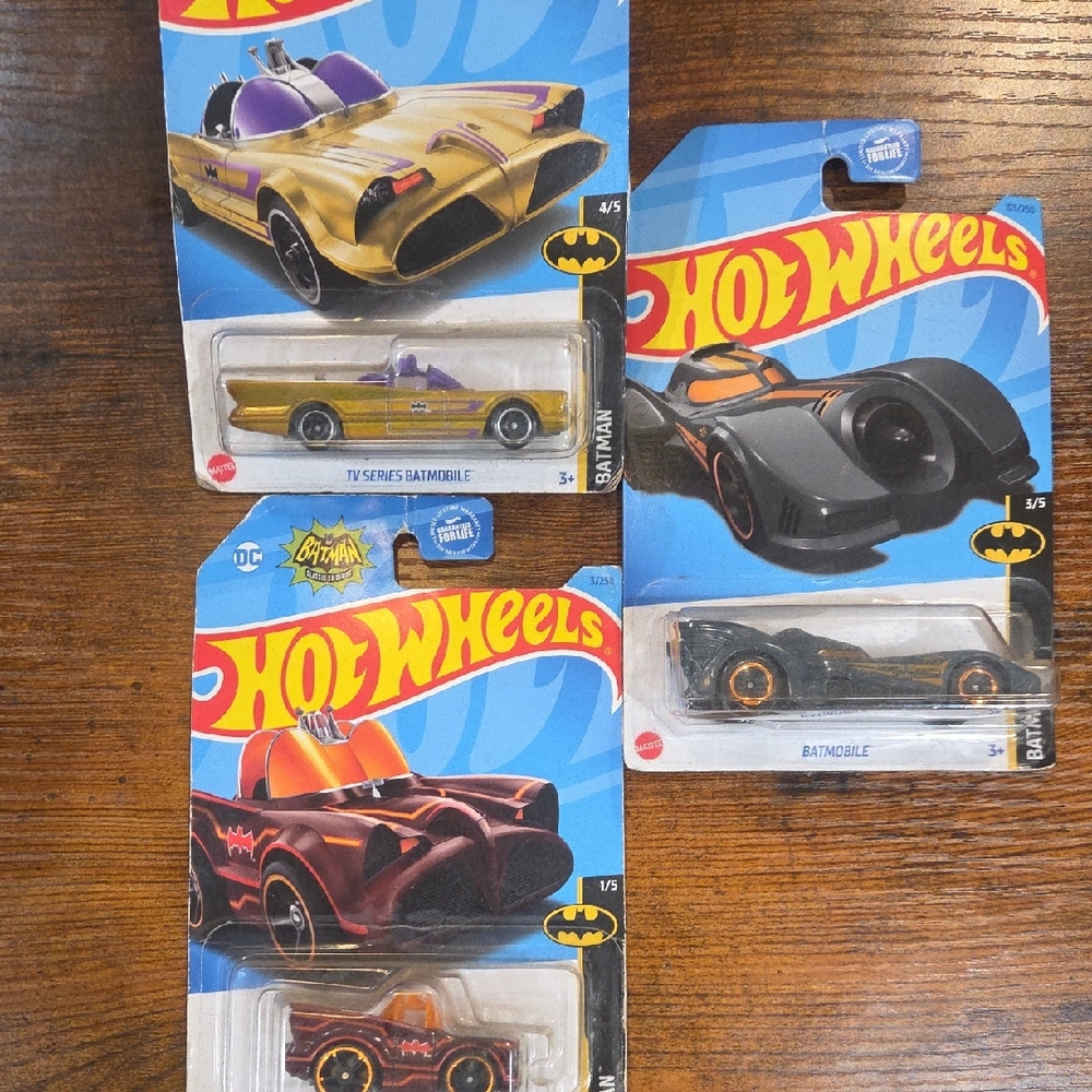 Hot Wheels Batman Vehicle Collection - Black and Gold